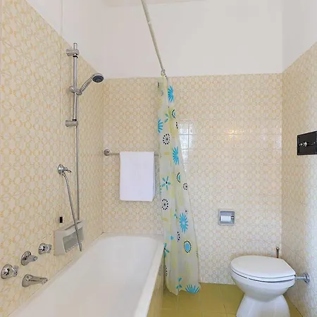 Private & Great Lakeview! - Due Riviere